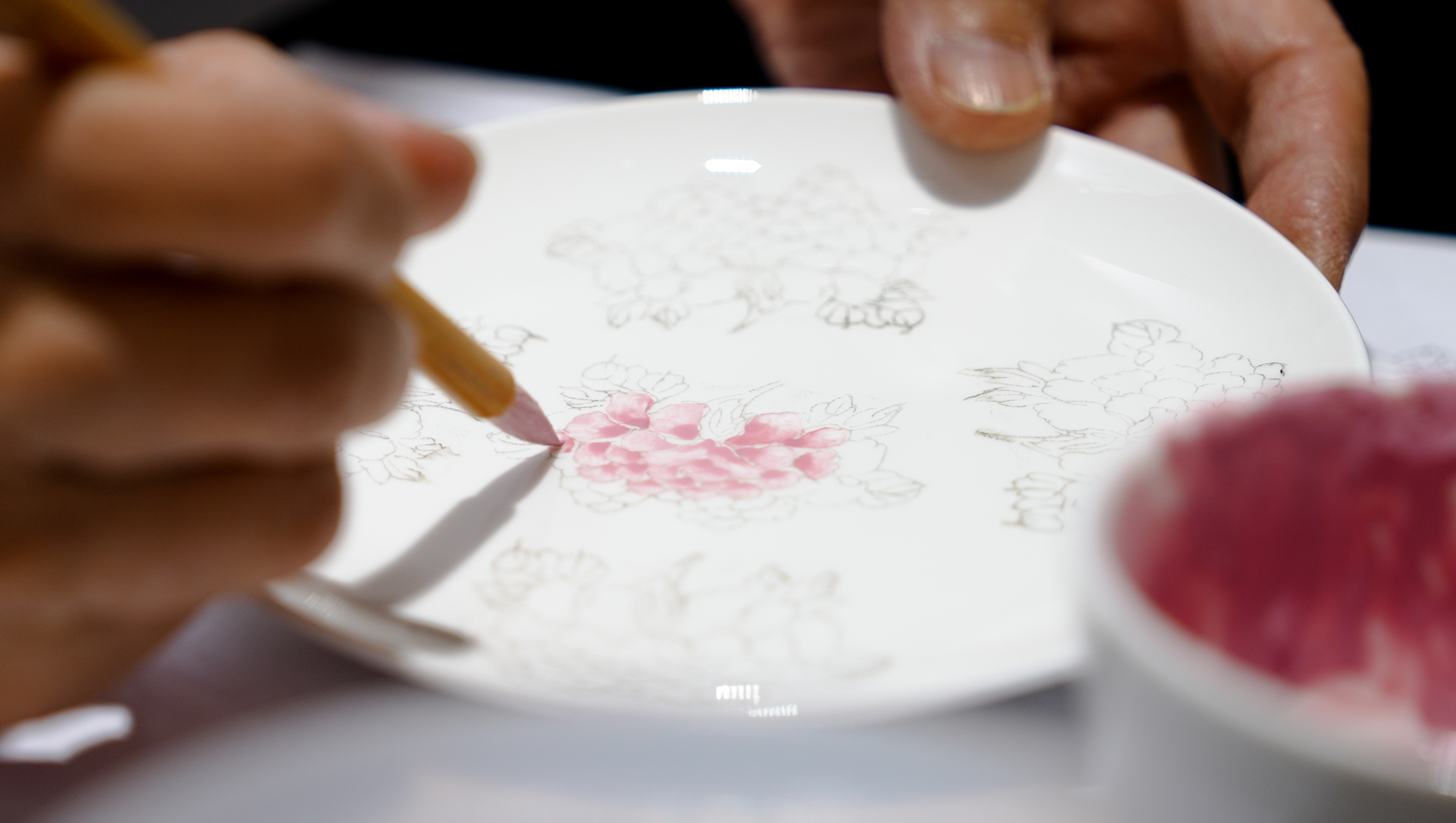 LIVE DEMONSTRATION: GUANGCAI PORCELAIN